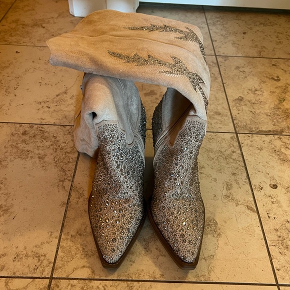 Madden Girl Women’s Apple Western Boot - Picture 3 of 5